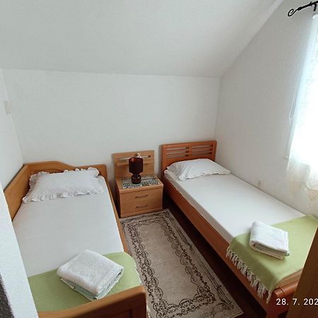 Vacation Home "Cehic" Kulen Vakuf Kültér fotó
